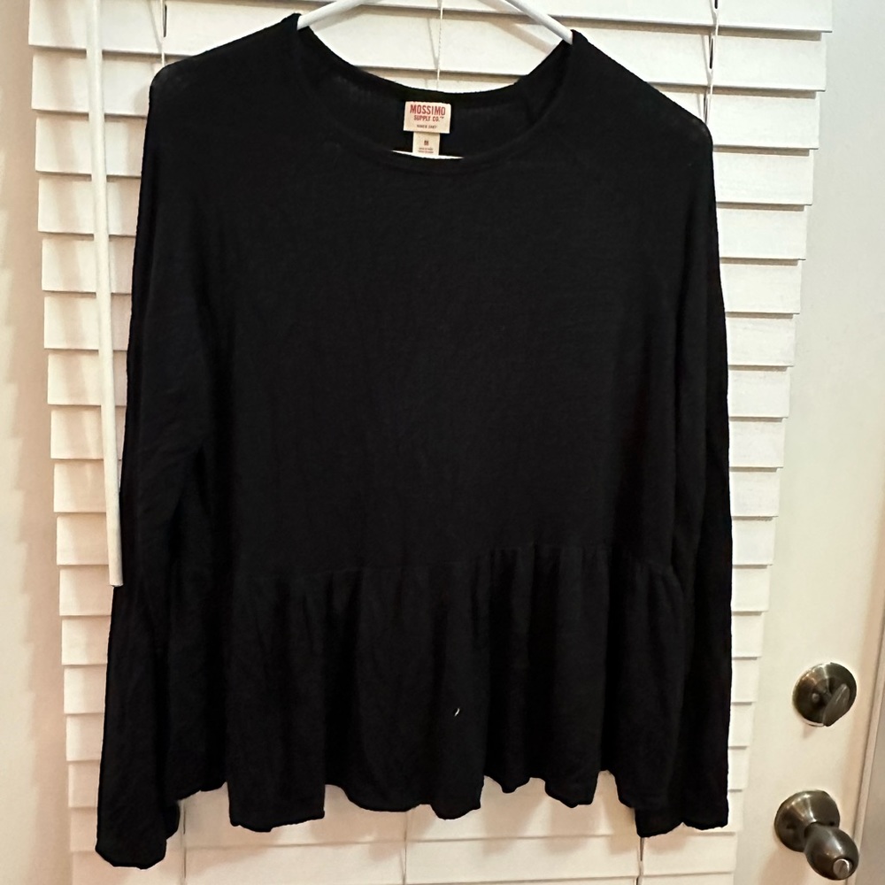 Flowy black long sleeve